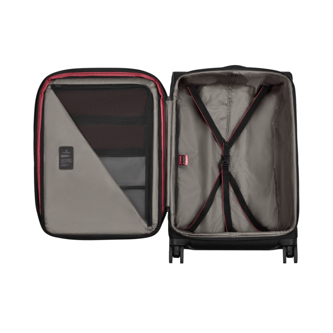 מזוודת טרולי רכה Victorinox Crosslight בינונית שחורה מתרחבת - תיק התיקיםVictorinoxמזוודות