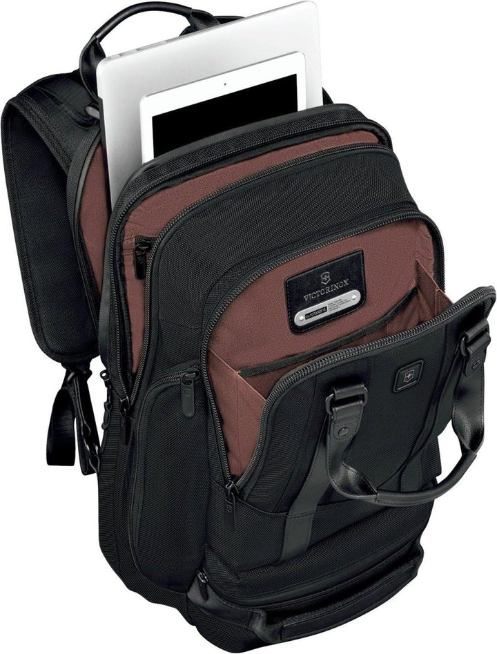 תיק גב למחשב Victorinox Lexicon Professional Bellevue 15״ שחור - תיק התיקיםVictorinoxתיק גב ללפטופ