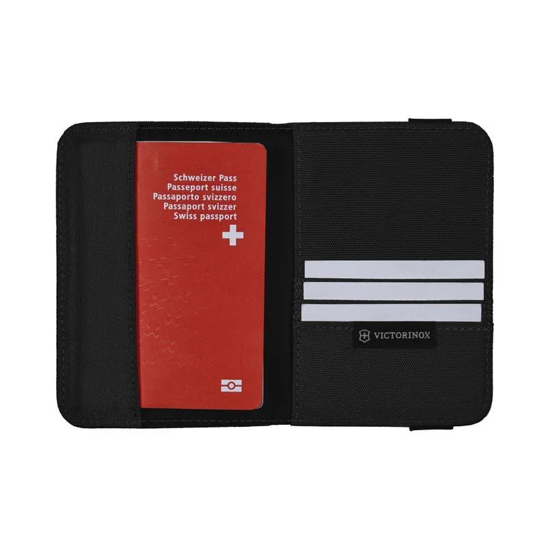 כיסוי לדרכון Victorinox עם הגנת RFID שחור - תיק התיקיםVictorinoxאביזרי נסיעות