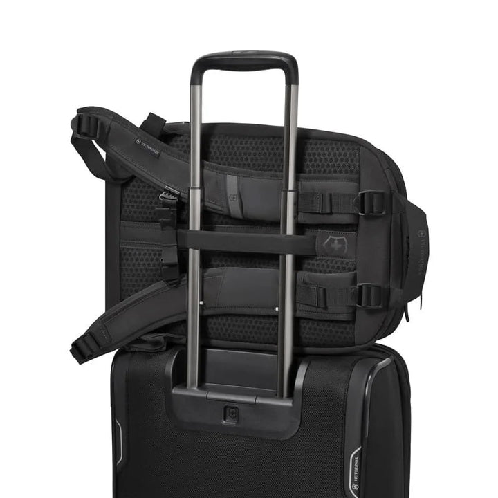 תיק גב למחשב Victorinox Touring 2.0 City 15״ שחור - תיק התיקיםVictorinoxתיקי גב