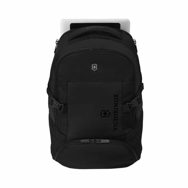 Victorinox VX Sport EVO Deluxe Backpack תיק גב ספורטיבי למחשב 16" - תיק התיקיםSwiss Victorinoxתיקי גב למחשב