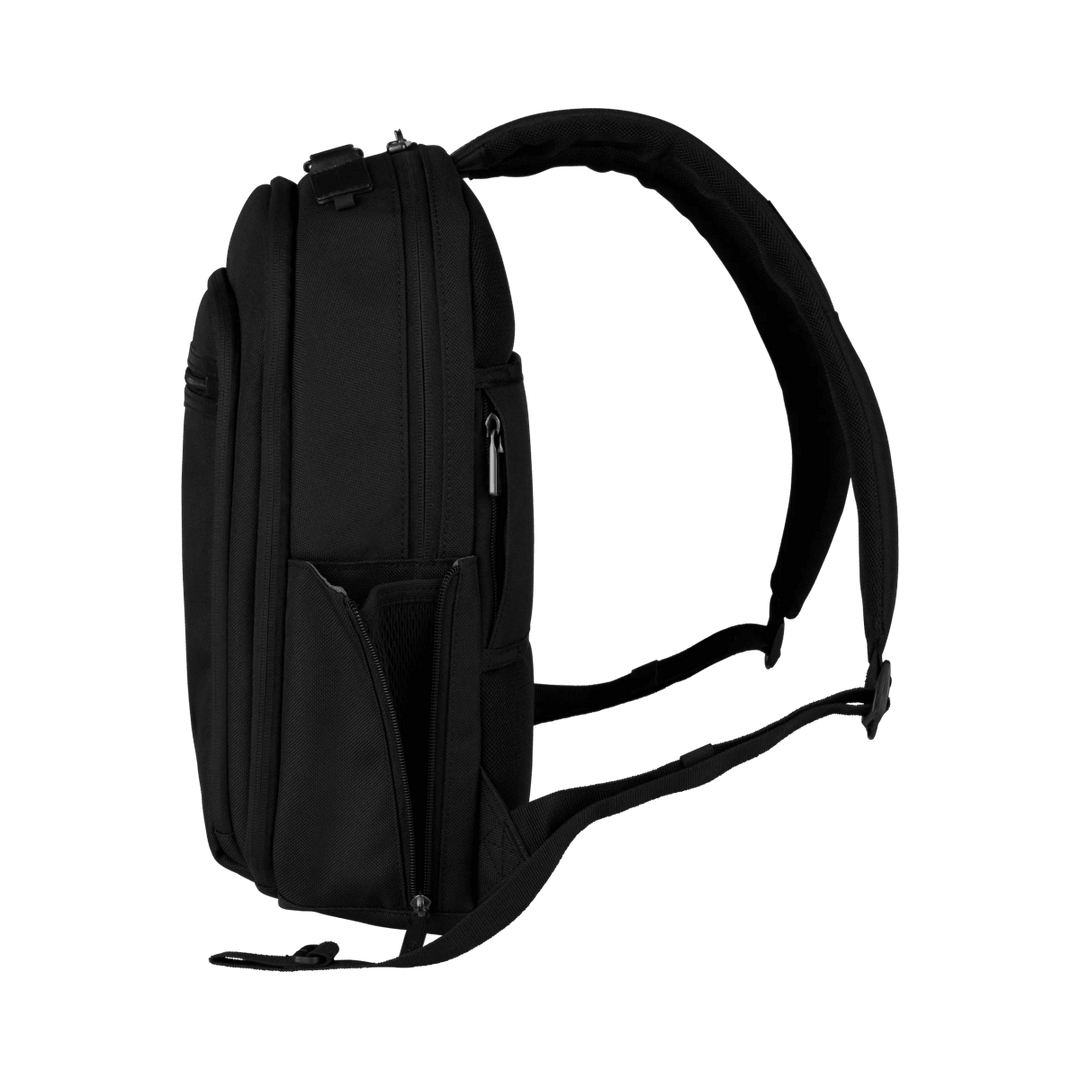 תיק גב למחשב Victorinox Werks Professional CORDURA Compact שחור - תיק התיקיםVictorinoxתיק גב ללפטופ