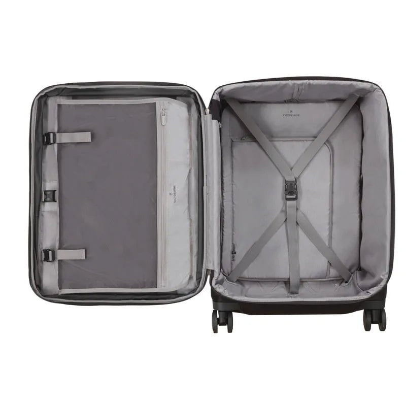 מזוודת טרולי רכה Victorinox Werks Traveler 6.0 20״ שחורה עם תא מחשב - תיק התיקיםVictorinoxמזוודות