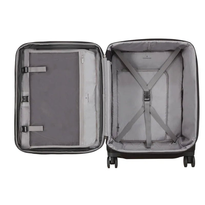 מזוודת טרולי רכה Victorinox Werks Traveler 6.0 20״ שחורה עם תא מחשב - תיק התיקיםVictorinoxמזוודות