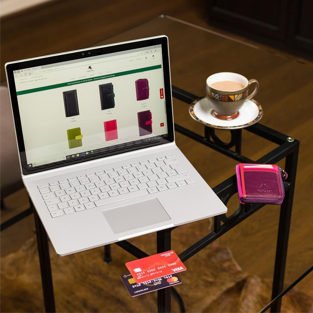 VISCONTI ארנקון צבעוני דגם Phi PHI - תיק התיקיםVISCONTIנשים