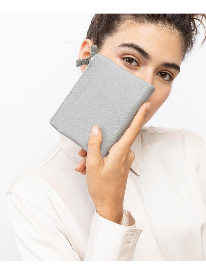 Emanuel ארנק עור מיני נאפה קלאודיה - תיק התיקיםEmanuelנשים